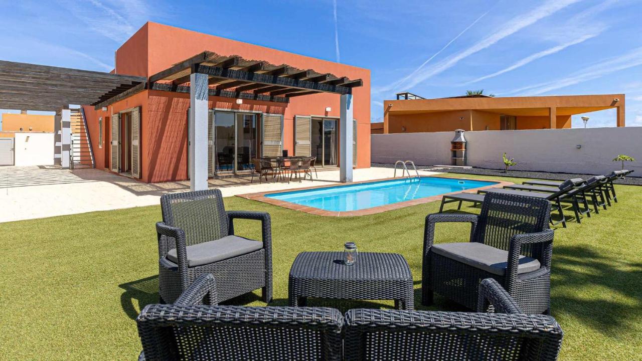 Villa Jarcia By Calima Villas Caleta De Fuste Exterior photo