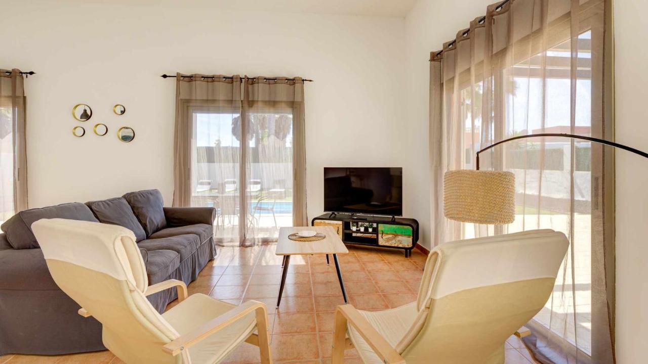 Villa Jarcia By Calima Villas Caleta De Fuste Exterior photo